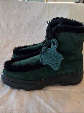 NIB Burberry Creeper Green (Vine) Shearling Round Toe Lace-Up Boots Size 41